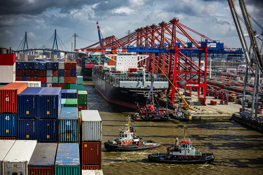 Buy New and Used Containers for Sale in Miami & Fort Lauderdale, FL - Four Sons Logistics