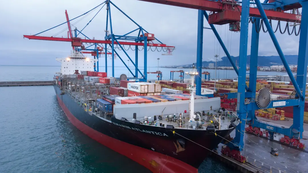 2026 Freight Market Outlook: Container Shipping Rates, Costs & Key Trends - Four Sons Logistics