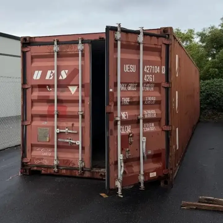 40ft Standard Container Delivered in Hayward, CA - Four Sons Logistics